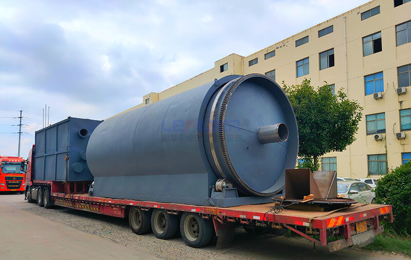 LES-2675油泥煉油設備裝車發貨