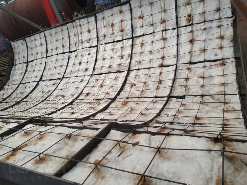 裂解爐保溫殼內填充纖維棉